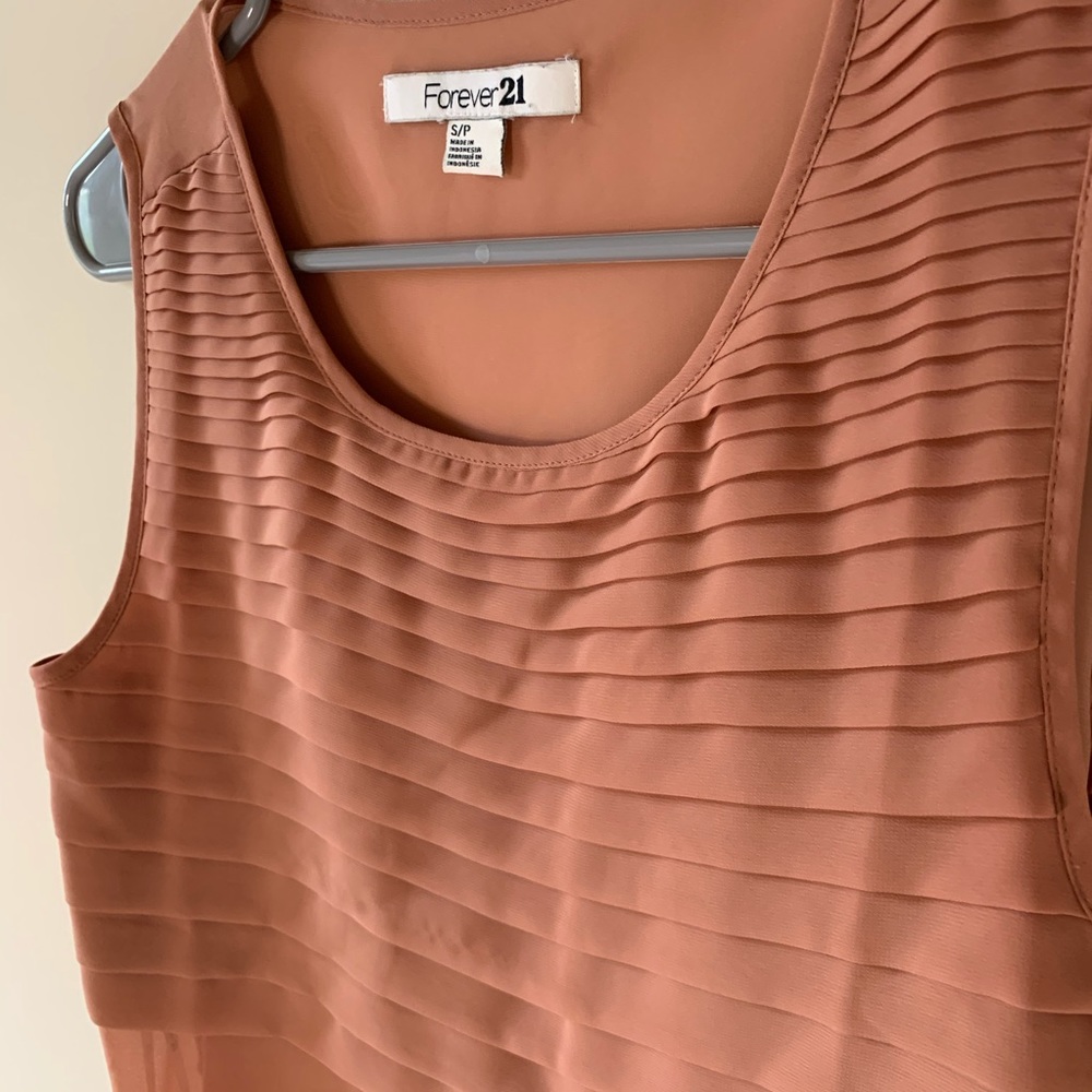 brown top - Picture 3 of 4